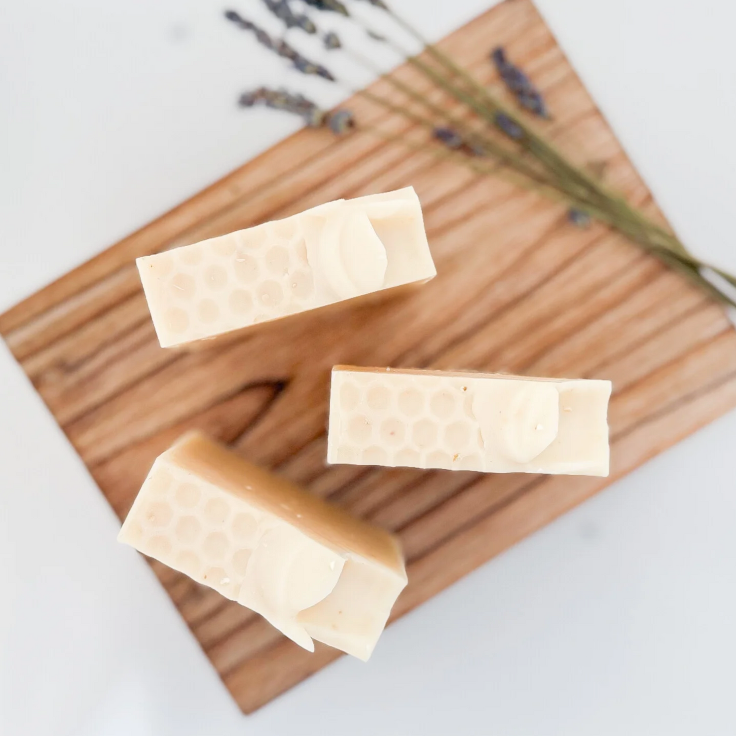 Soaphee's Handmade Soap - Honey Oat Delight